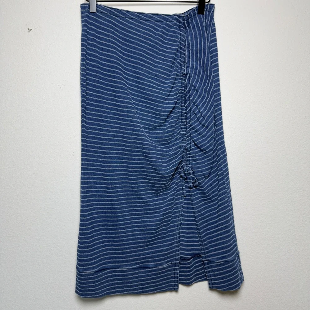 Pilcro Anthropologie Women Midi Skirt 6 Blue Striped Ruched Pull On Side Slit - Picture 3 of 10